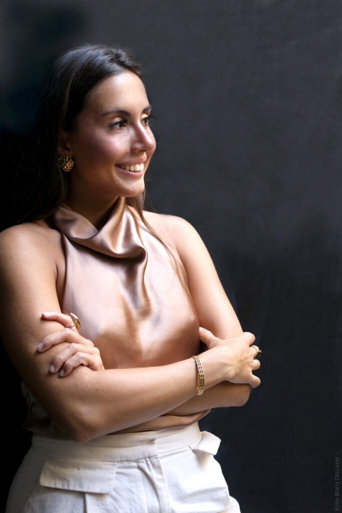 Marta Bueno - Fundadora del podcast Art Stories y Studio Manager para Artistas - Foto Berta Delgado - YANMAG