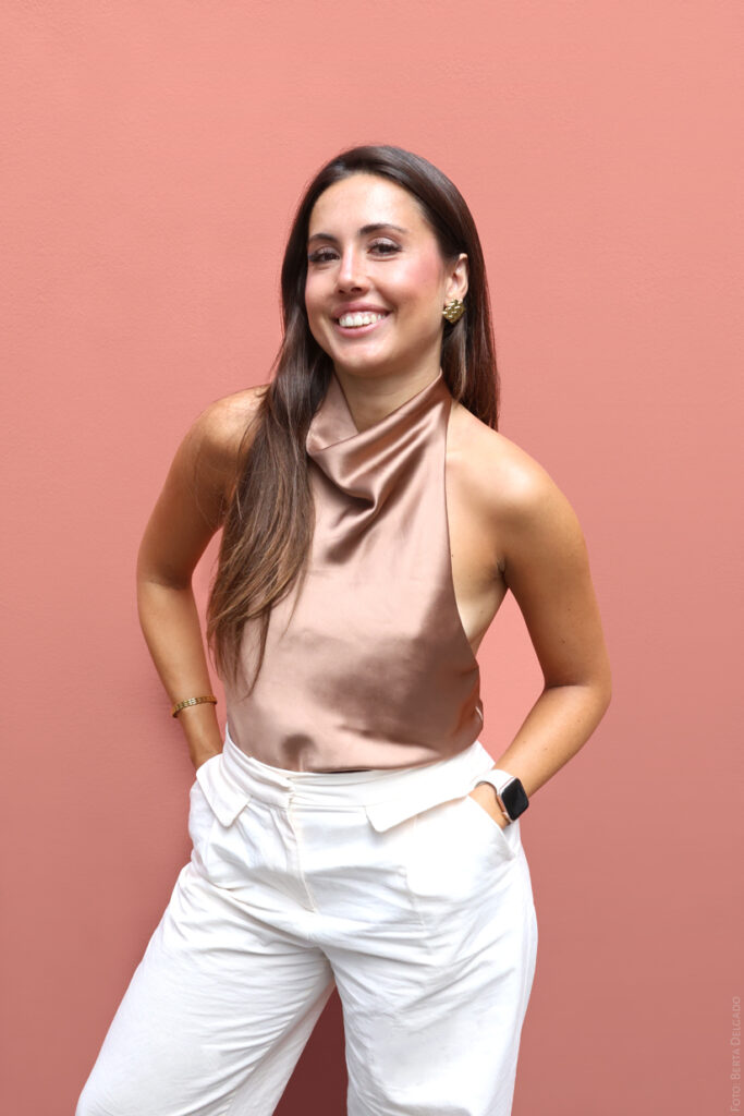 Marta Bueno - Fundadora del podcast Art Stories y Studio Manager para Artistas - f<oto Berta Delgado - YANMAG
