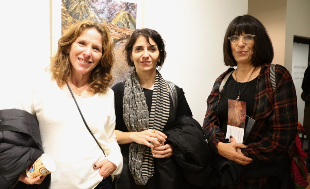 El fotografo Fernando Puche expone "La tierra baldia" en la Real Sociedad Fotografica de Madrid. Fotos Berta Delgado. YANMAG