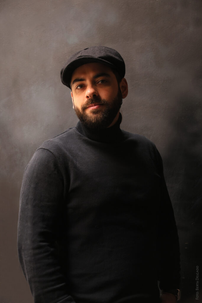 Jesus Gomez - Artista. Foto Berta Delgado. YANMAG