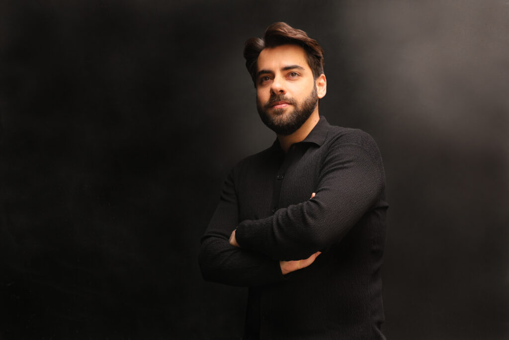 Jesus Gomez - Artista. Foto Berta Delgado. YANMAG